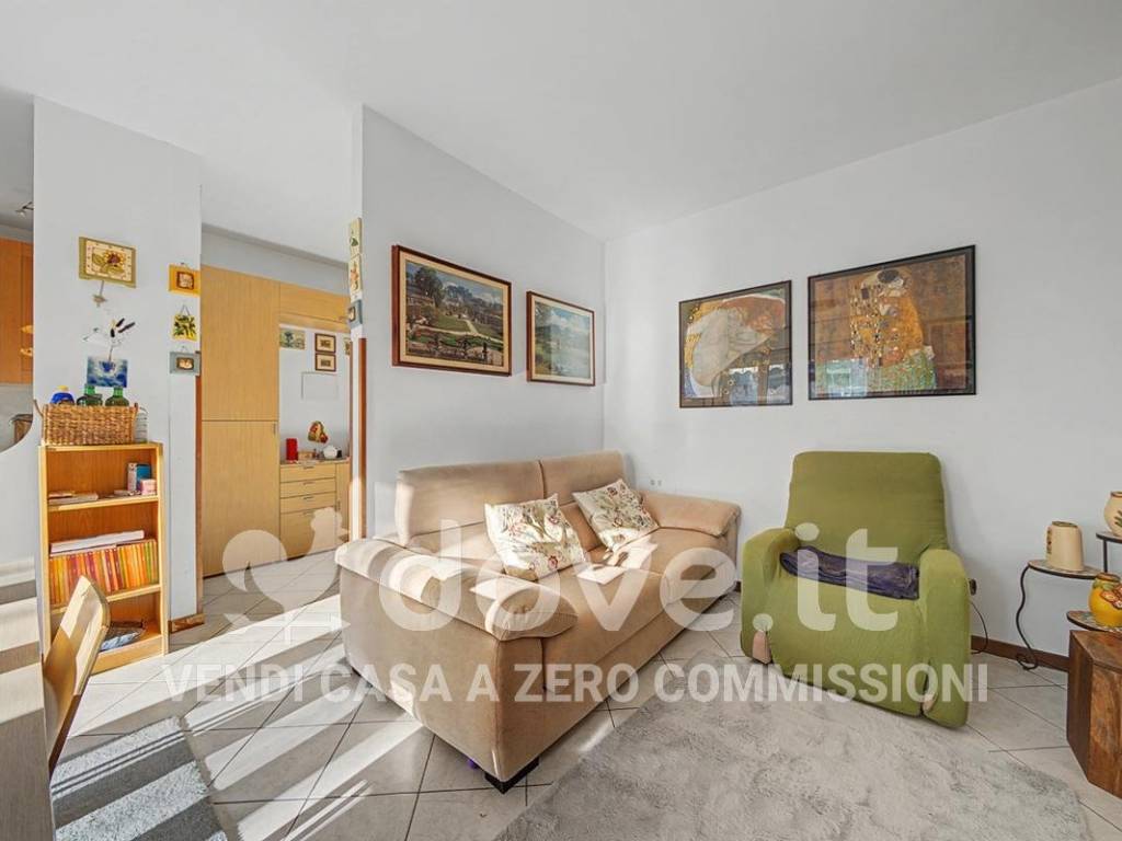 Appartamento a Cesano boscone in Piazza Giovanni XXIII, 7 - Foto 4