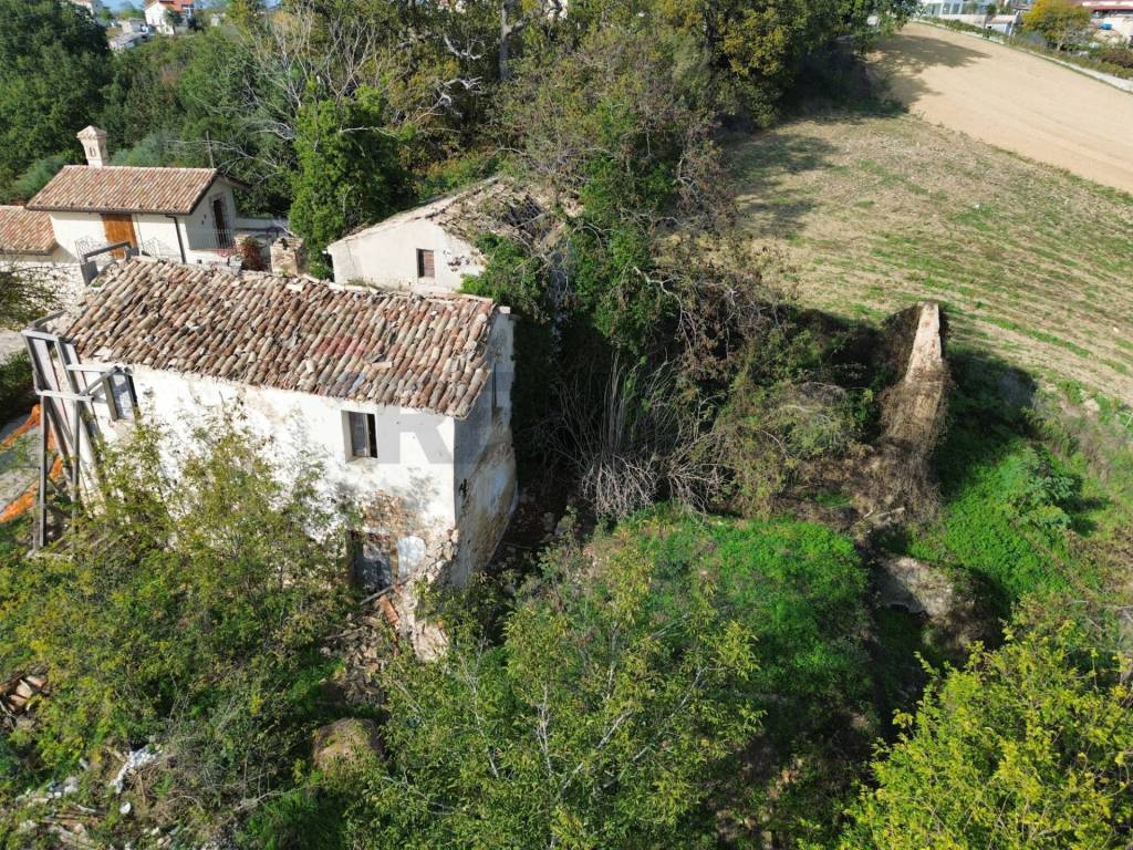 Casa indipendente a Lanciano in C.da Follani - Foto 3