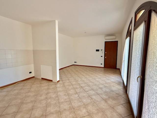 Appartamento a Curtatone in Via Levata - Foto 4