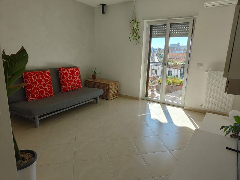 Appartamento a Bitetto in Via Redipuglia - Foto 2