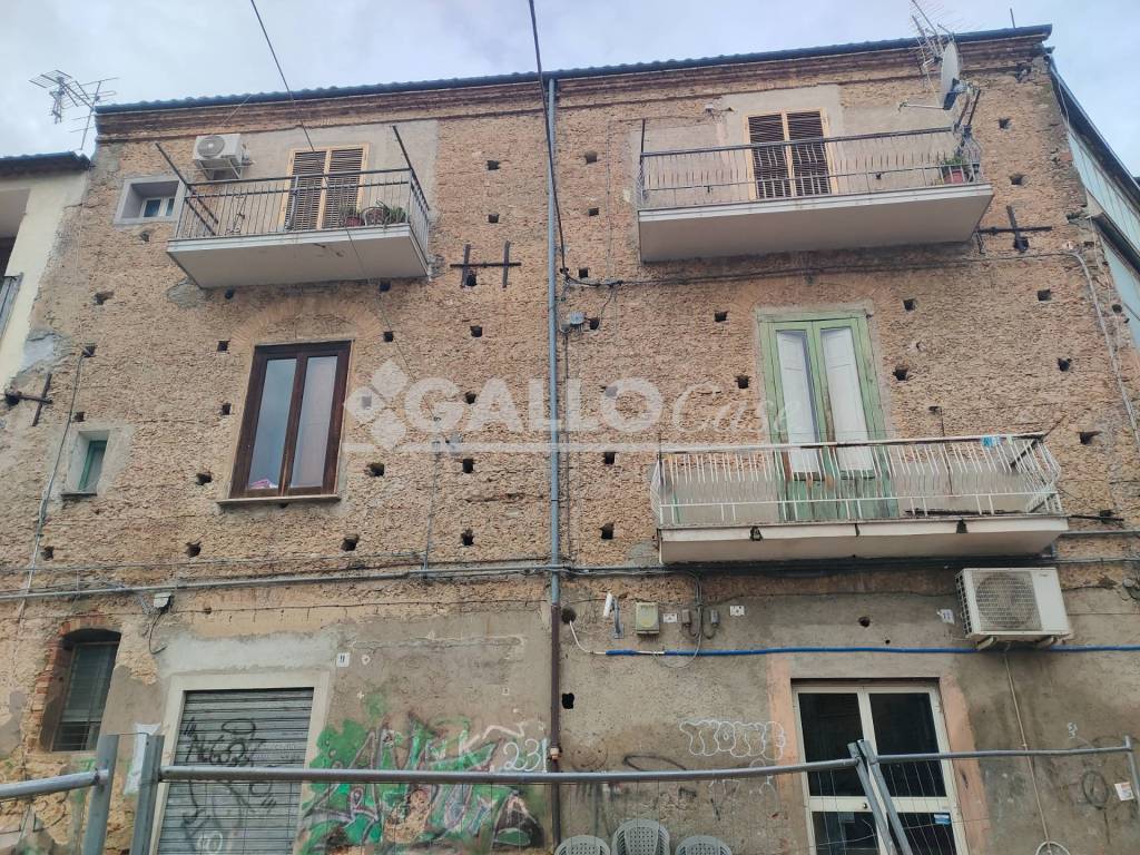 Appartamento a Montalto uffugo in piazza Errico Bianco - Foto 2