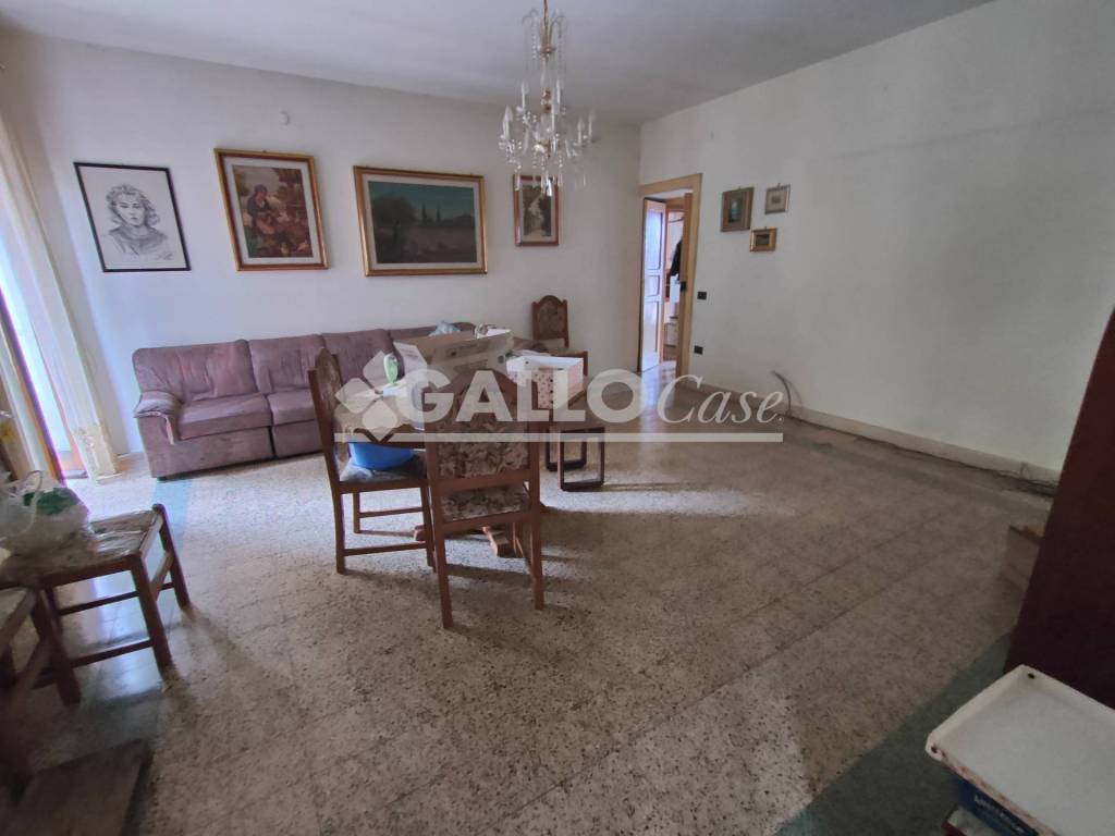 Appartamento a Montalto uffugo in piazza Errico Bianco - Foto 4