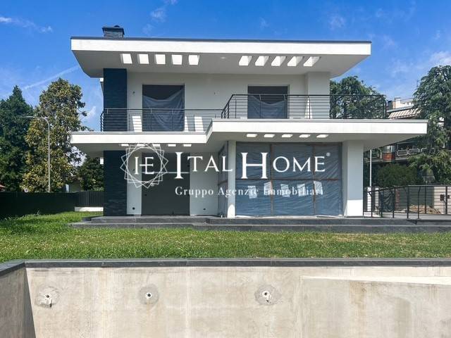 Villa a Inverigo in Via Mandresca - Foto 3