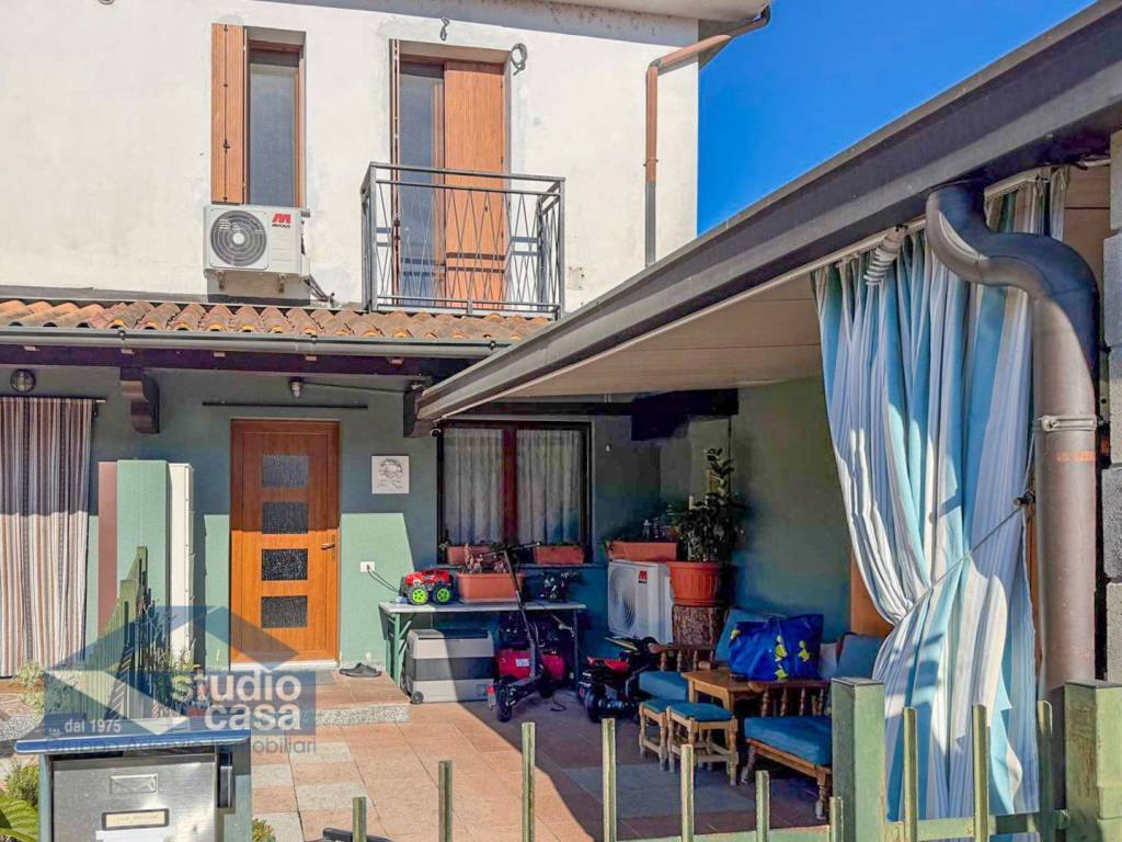 Appartamento a Secugnago in VIA VITTORIO VENETO, 22 - Foto 2