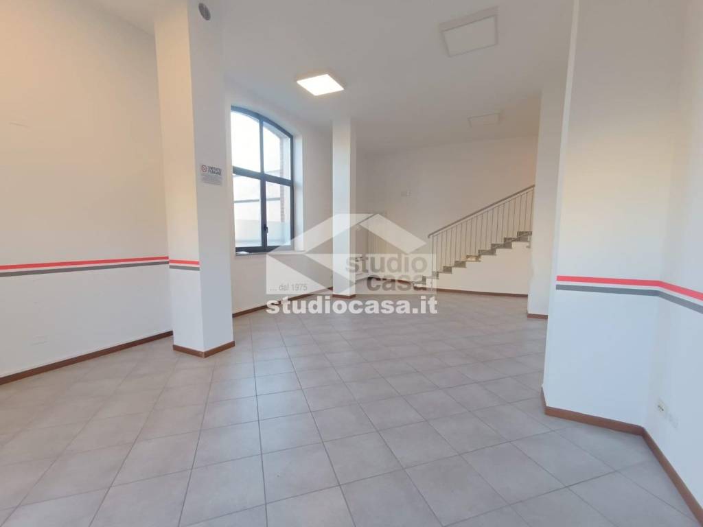 Immobile a Melegnano in piazza school - Foto 2