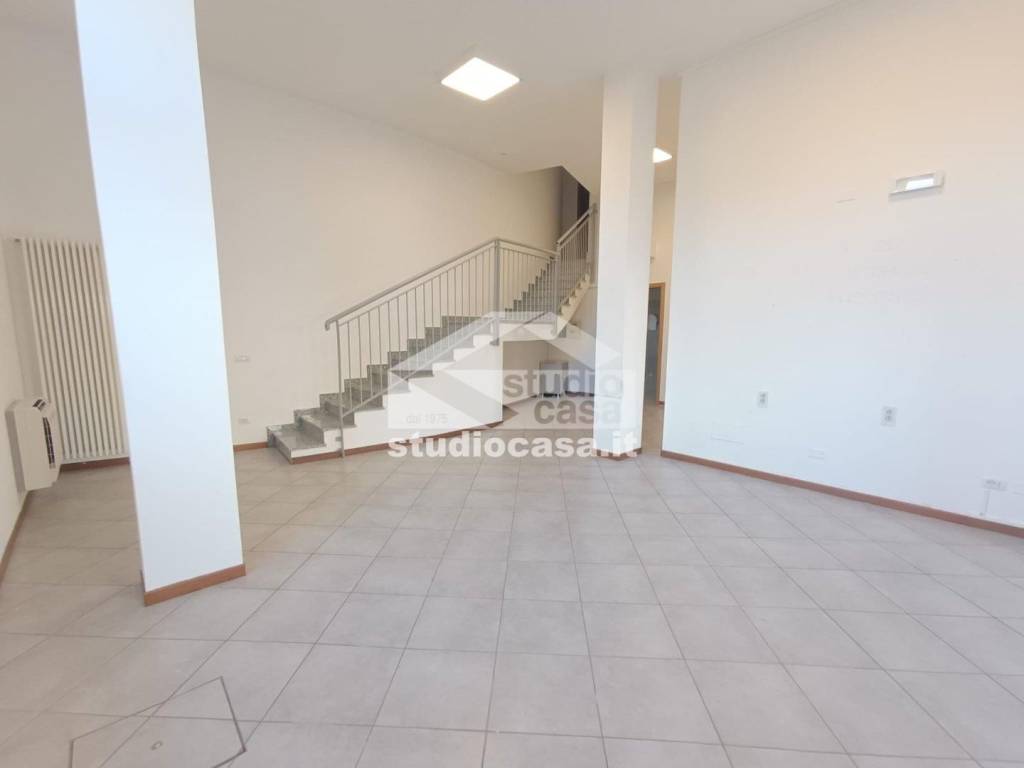 Immobile a Melegnano in piazza school - Foto 3