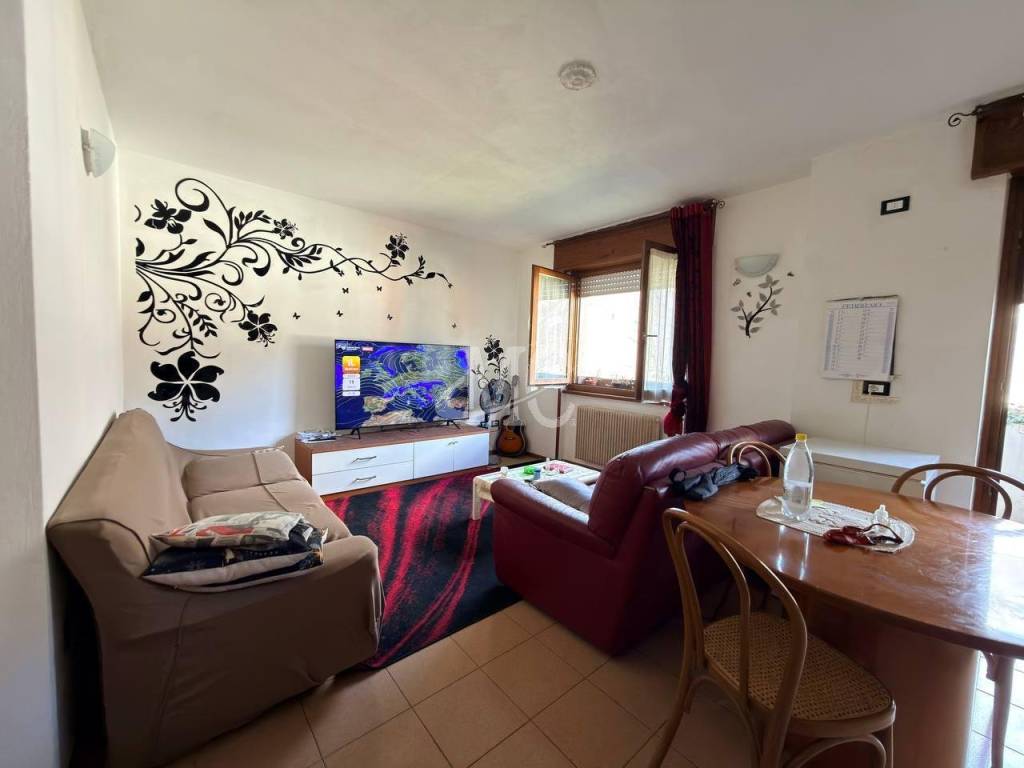 Appartamento a Ala in Via Monte Corno, 26 - Foto 4