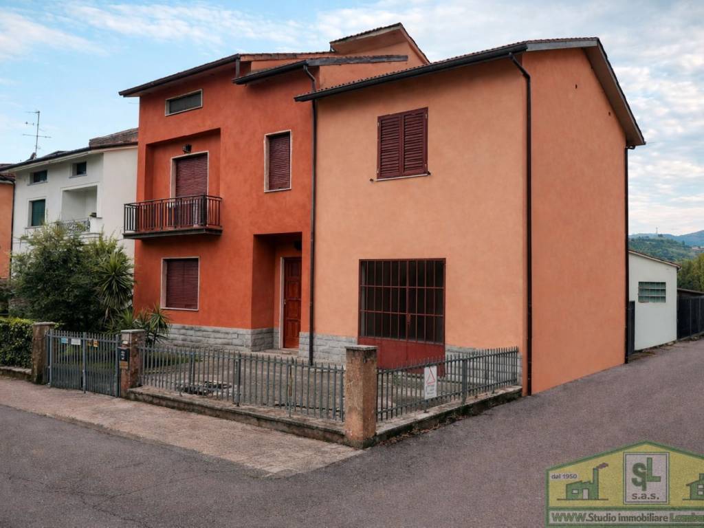 Villa a Quarrata in Via della Costaglia - Foto 2