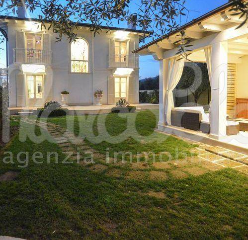 Villa a Pietrasanta in Via Andreotti - Foto 4