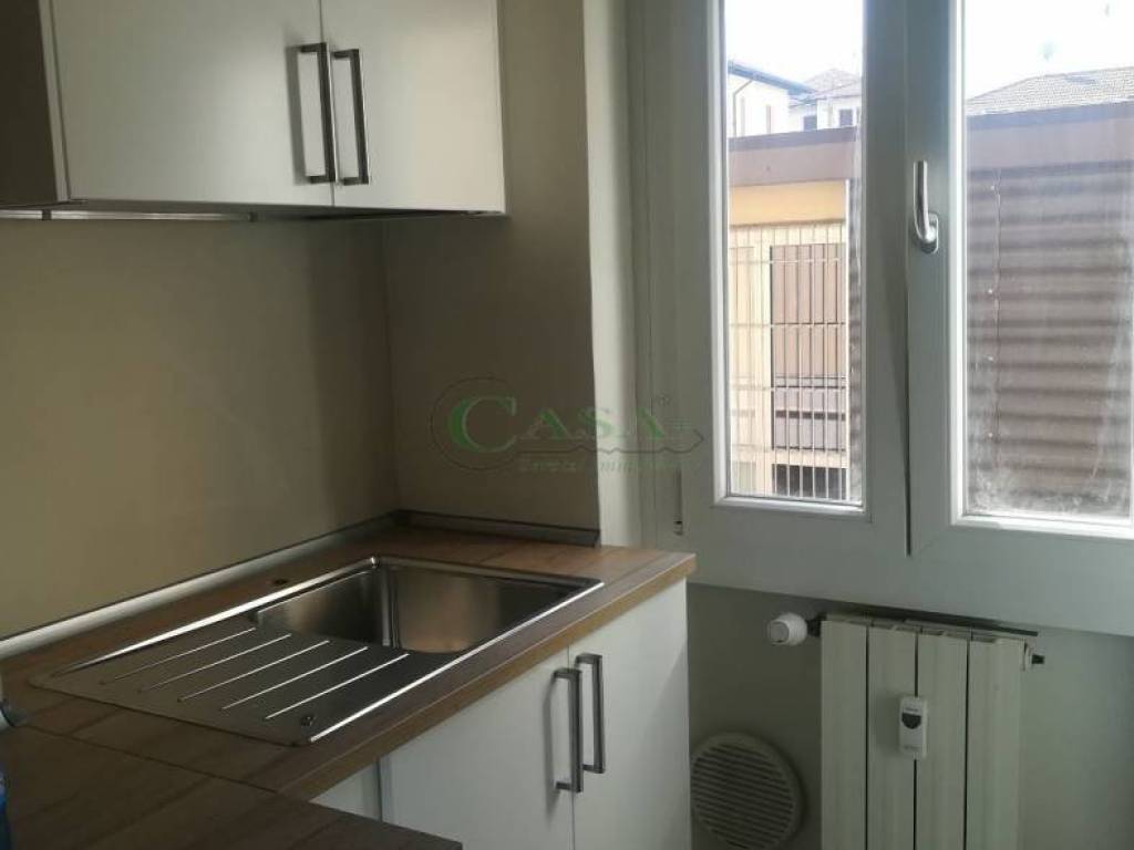 Appartamento a Brescia in Via Massimo D'Azeglio, 11 - Foto 5