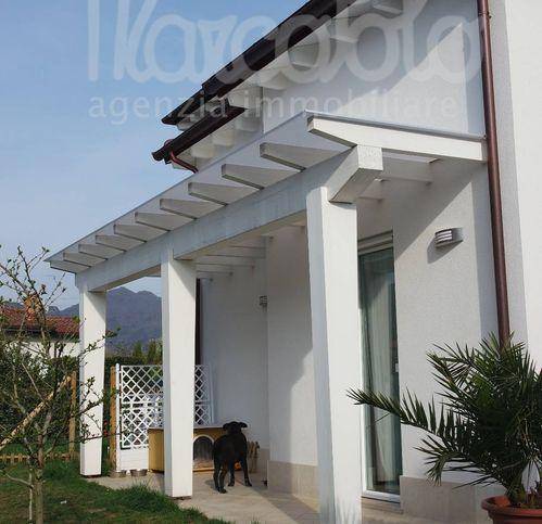 Villa a Forte dei marmi in Via Quartieri - Foto 2