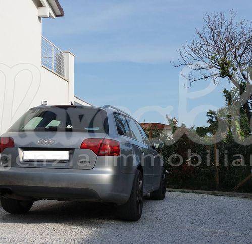 Villa a Forte dei marmi in Via Quartieri - Foto 5