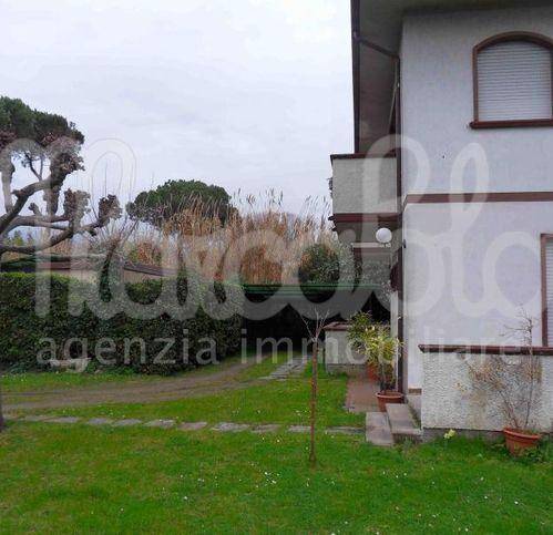 Villa a Forte dei marmi in Via Mazzini - Foto 4