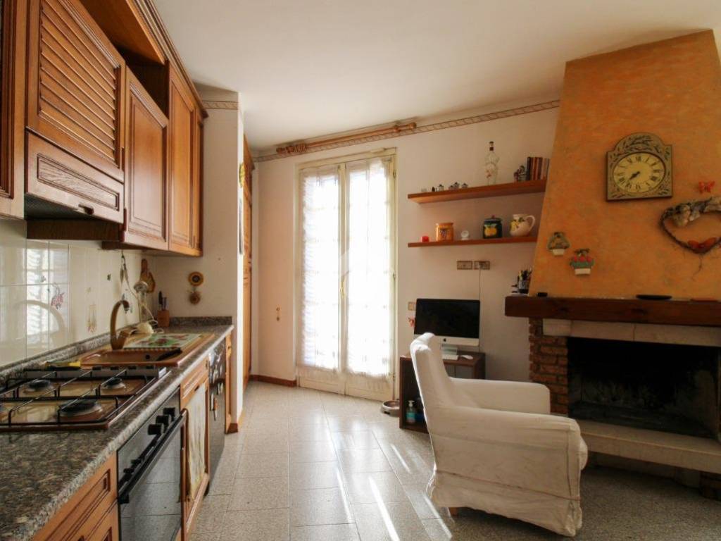 Appartamento a Lumezzane in Via Str. Vecchia - Foto 2