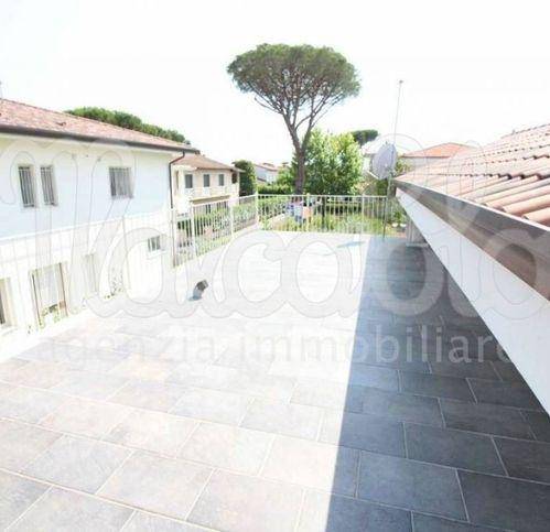 Villa a Forte dei marmi in Via Agnelli - Foto 3