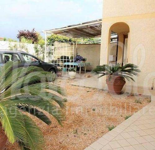 Villa a Forte dei marmi in Via F. Carrara - Foto 3