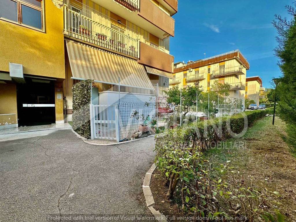Appartamento a Foggia in Via Michele Menichella - Foto 2