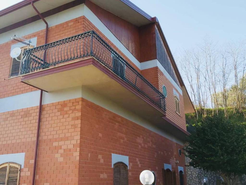 Villa a Cosenza in Donnici inferiore - Foto 5