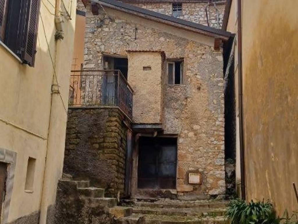 Appartamento a Maenza in Piazza San Giacomo - Foto 3