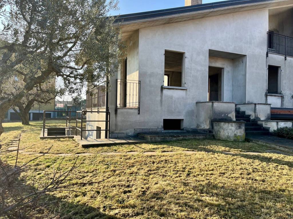 Villa a Robbiate in Via Santa Maria Assunta, 26 - Foto 5
