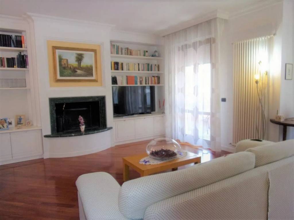 Appartamento a Fermignano in Via Ticino - Foto 2