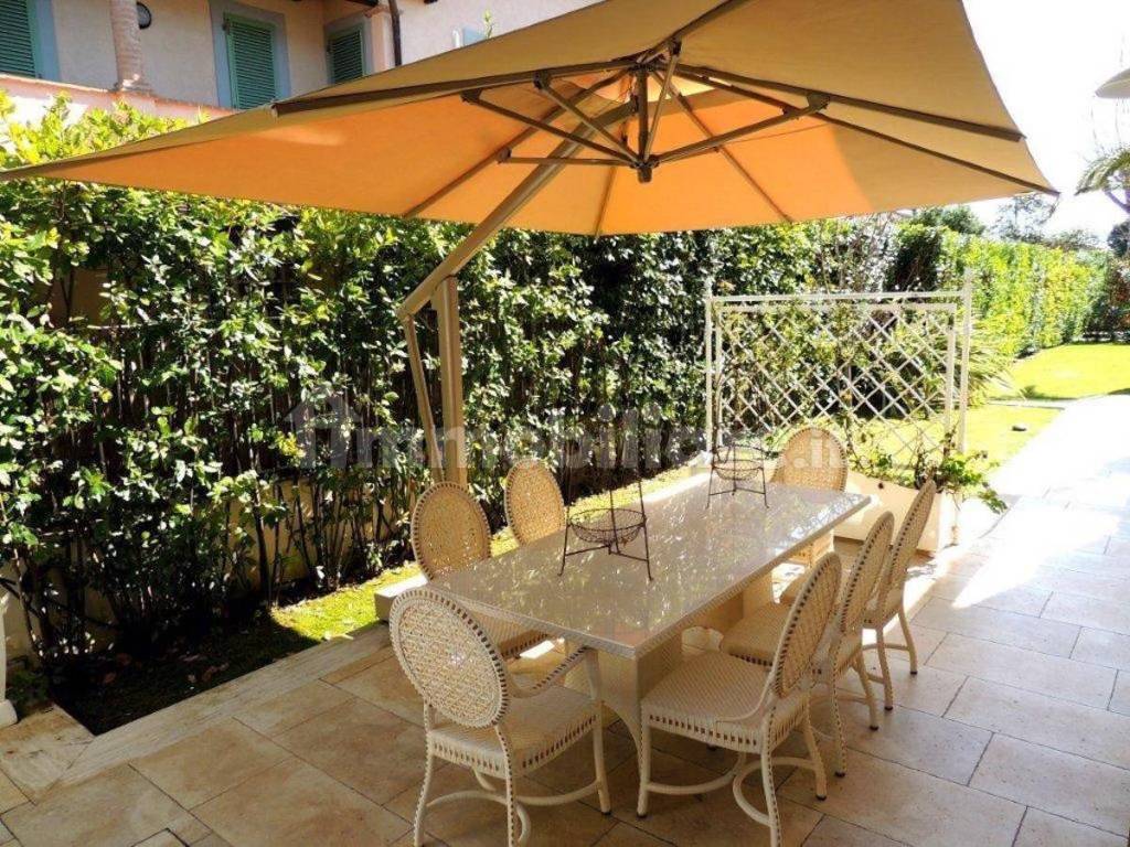 Villa a Forte dei marmi in Via Scassi Carli - Foto 5