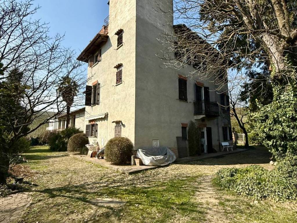 Villa a Nizza monferrato in Strada Vecchia di Calamandrana - Foto 2