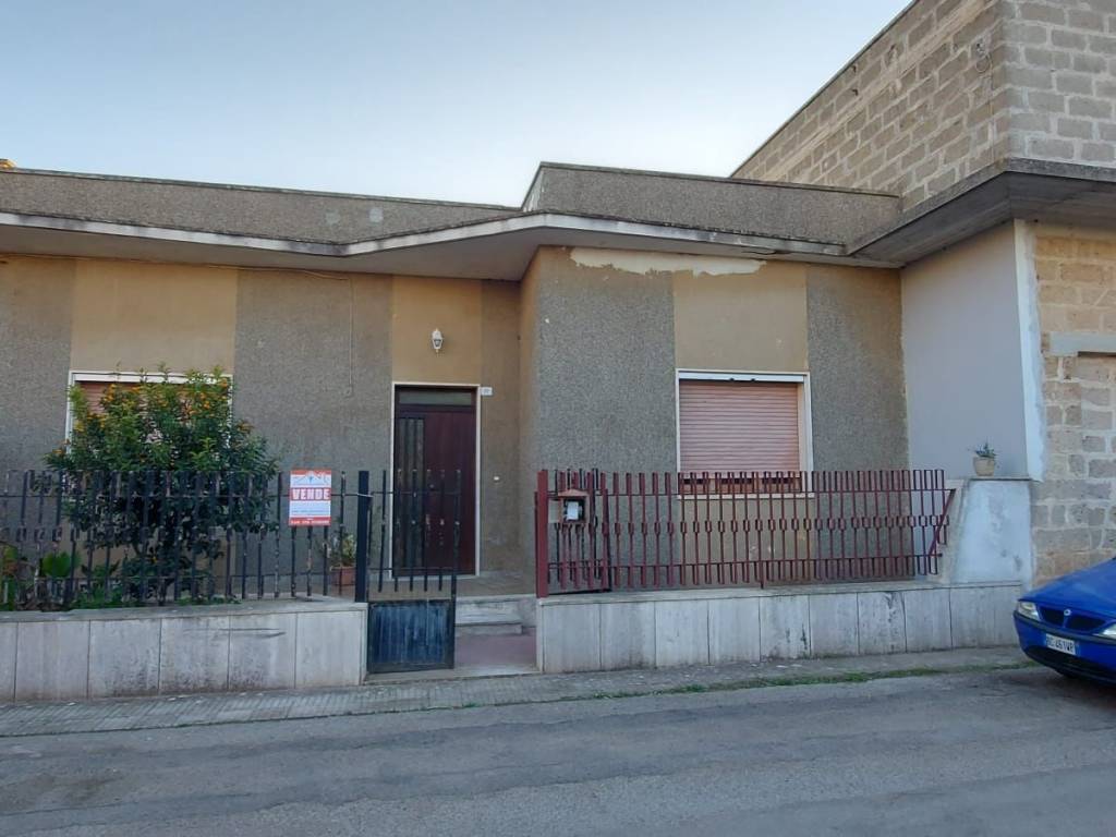 Casa indipendente a Martignano in Via Nazario Sauro, 11 - Foto 2