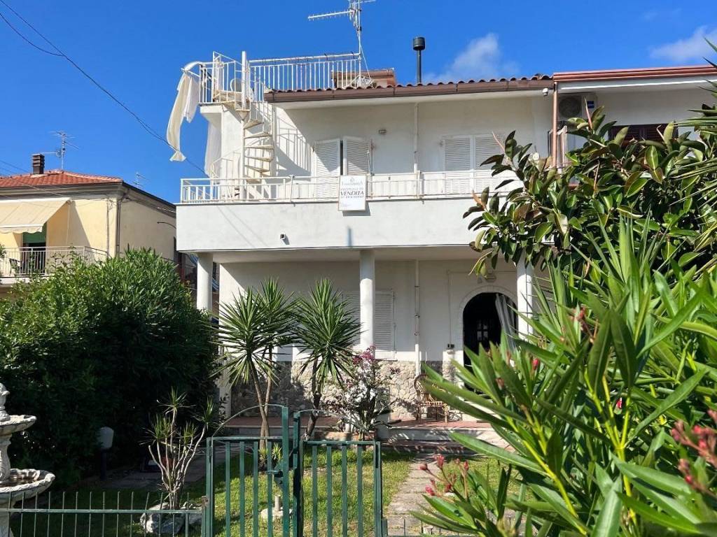 Villa a Ascea in Via Partigiano d'Angiolillo, 2 - Foto 5