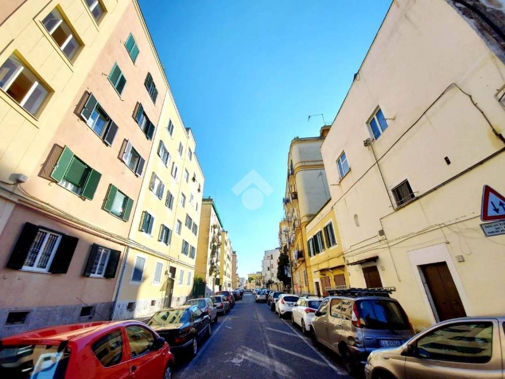 Appartamento a Napoli in Via Duca Ferrante della Marra - Foto 4
