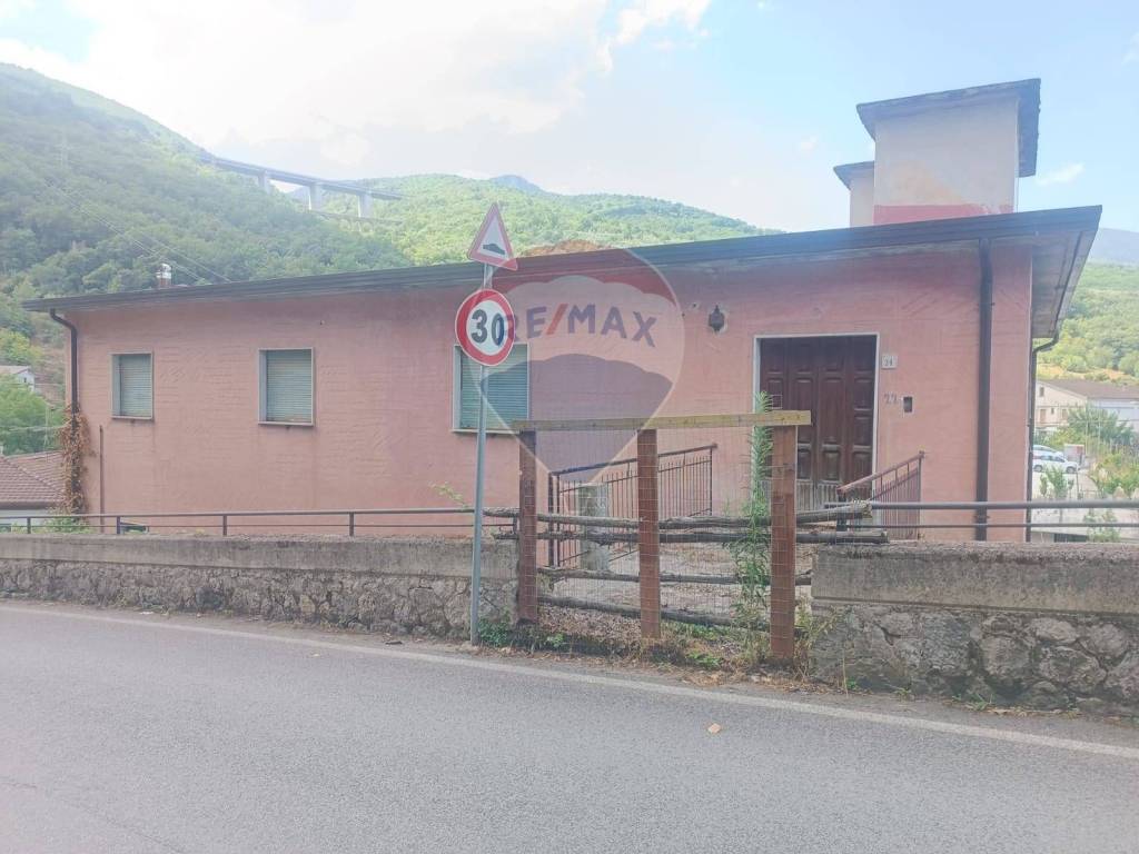 Appartamento a Pertosa in Via Muraglione A - Foto 2
