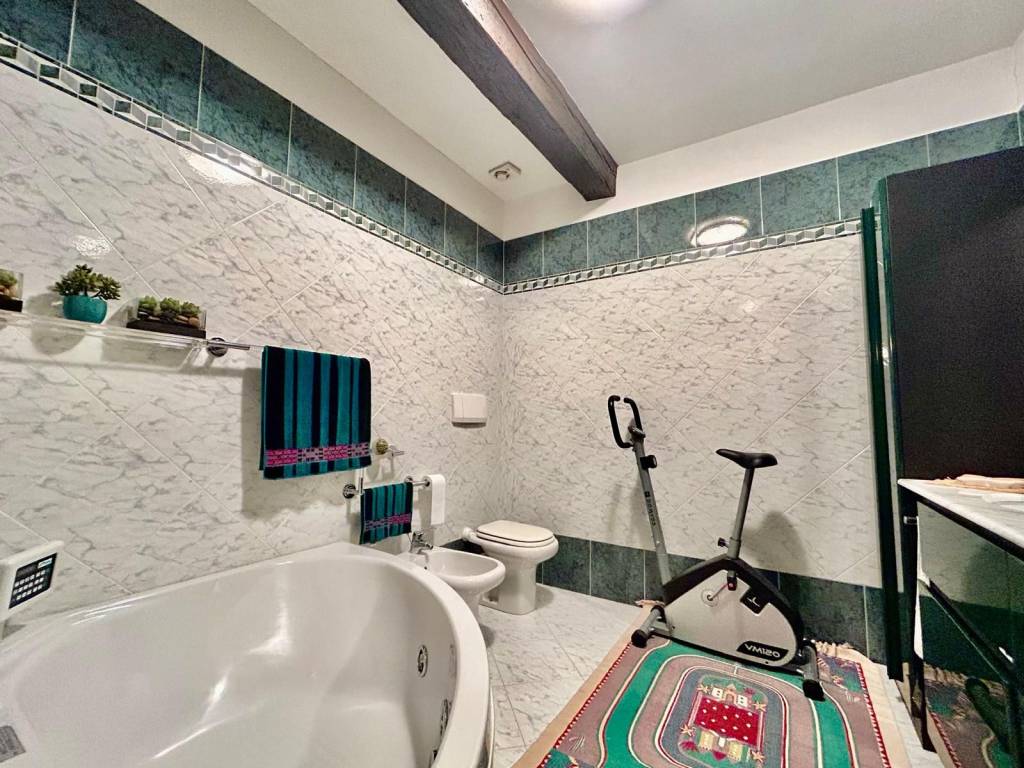 Appartamento a Savigliano in Piazza Santarosa - Foto 5