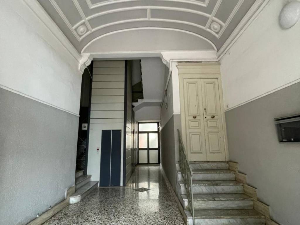 Appartamento a Taranto in Via Tito Minniti, 51 - Foto 2