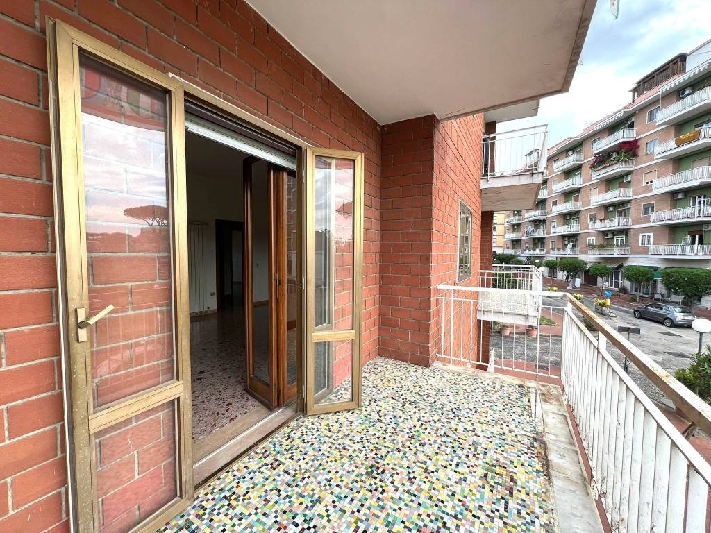 Appartamento a Napoli in Viale Colli Aminei, 36 - Foto 2