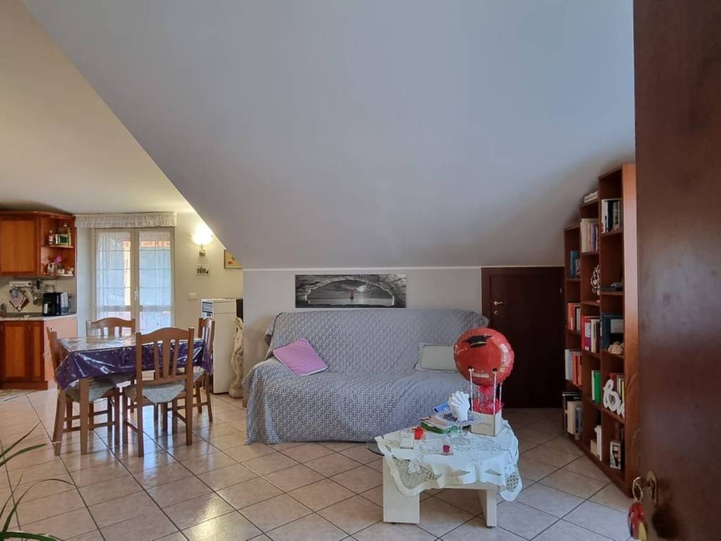Casa indipendente a Città sant'angelo - Foto 4