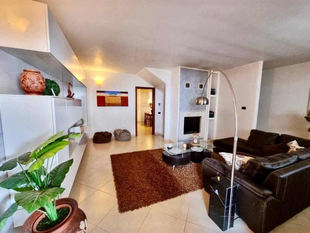 Casa indipendente a Ceglie messapica - Foto 5