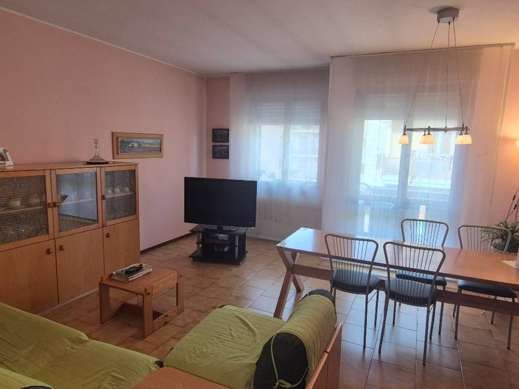 Appartamento a Trecate in Via Buscaglia, 13 - Foto 3