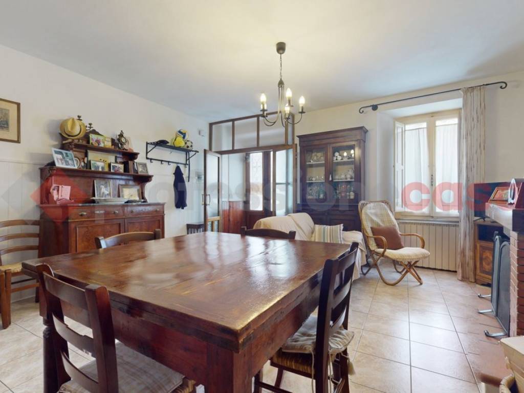 Casa indipendente a Camporgiano in Via S.S.Trinità, 2 - Foto 2