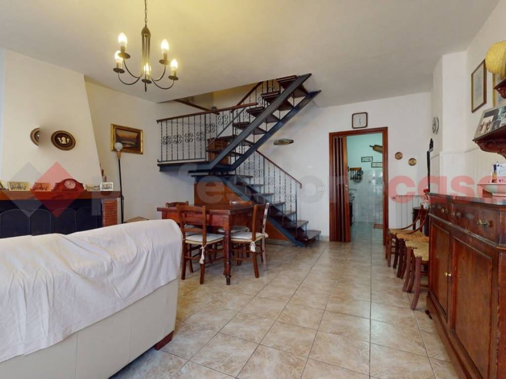 Casa indipendente a Camporgiano in Via S.S.Trinità, 2 - Foto 3