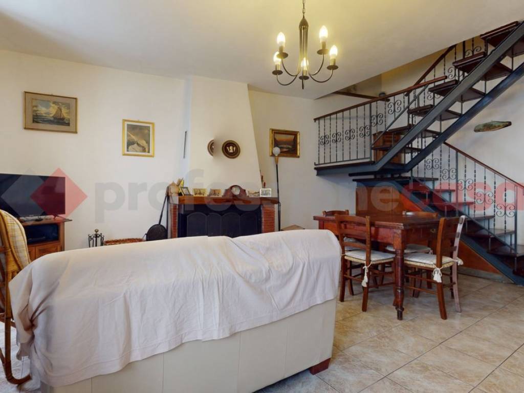 Casa indipendente a Camporgiano in Via S.S.Trinità, 2 - Foto 4