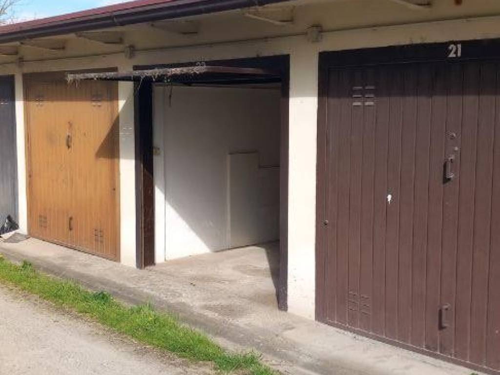 Box / garage a Cremona in Largo Rodolfo Benini, 6 - Foto 3