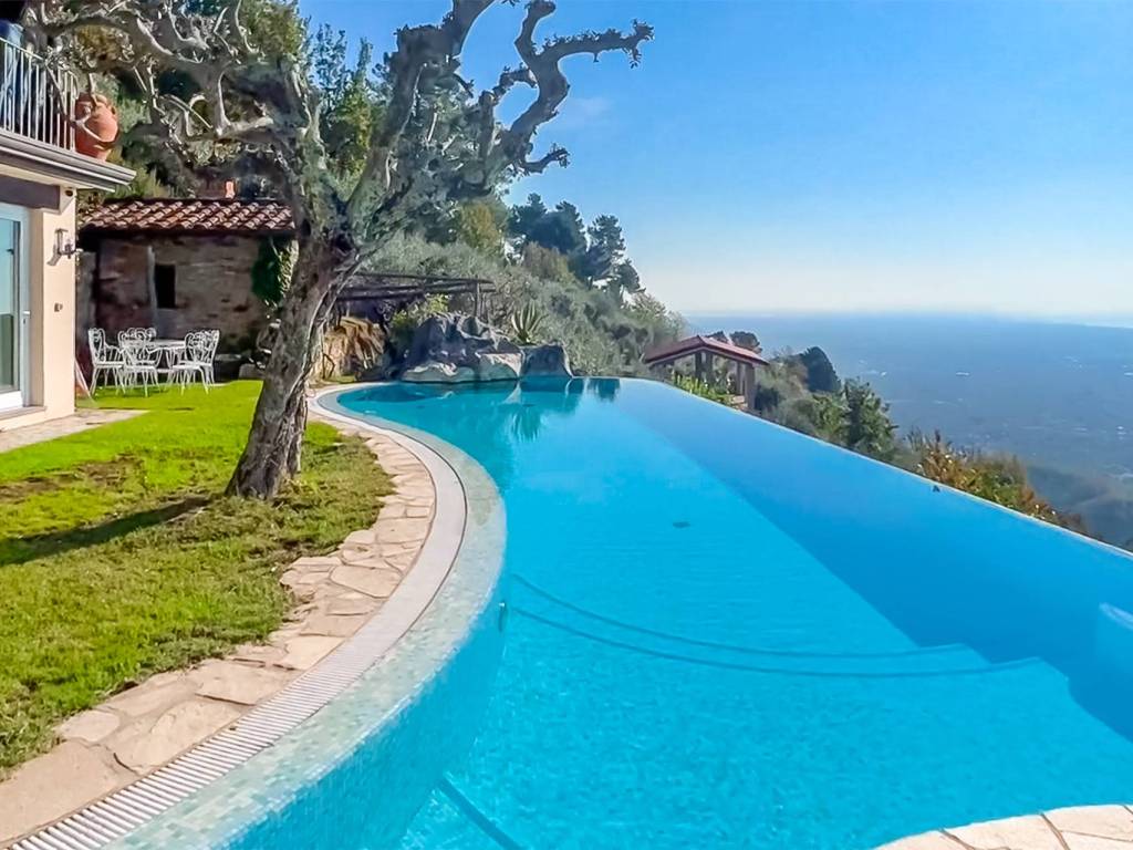 Villa a Pietrasanta in Via Monte di Ripa - Foto 4
