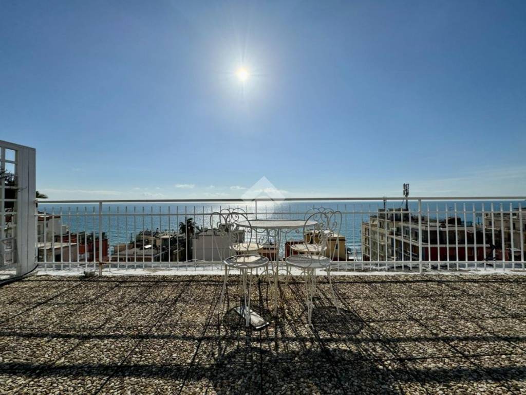 Appartamento a Alassio in Viale D. Hanbury, 166 - Foto 2