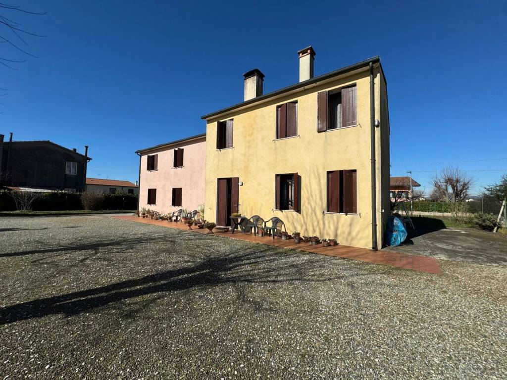 Casa indipendente a Noventa vicentina in VIA MATTEOTTI, 113 - Foto 2