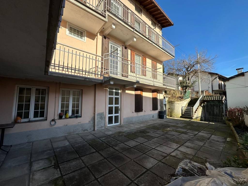 Villa a Carenno in Via Piazzola, 5 - Foto 2