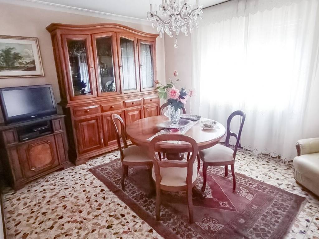 Casa indipendente a Adria in Via Guglielmo Marconi, 21 - Foto 4