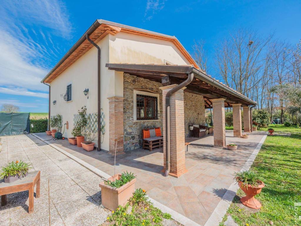 Villa a Pitigliano in Strada Provinciale Pantano - Foto 2