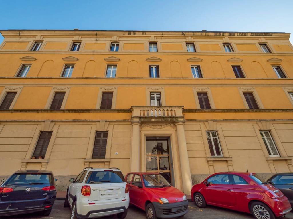 Appartamento a Como in Via Carlo Linati, 5 - Foto 2