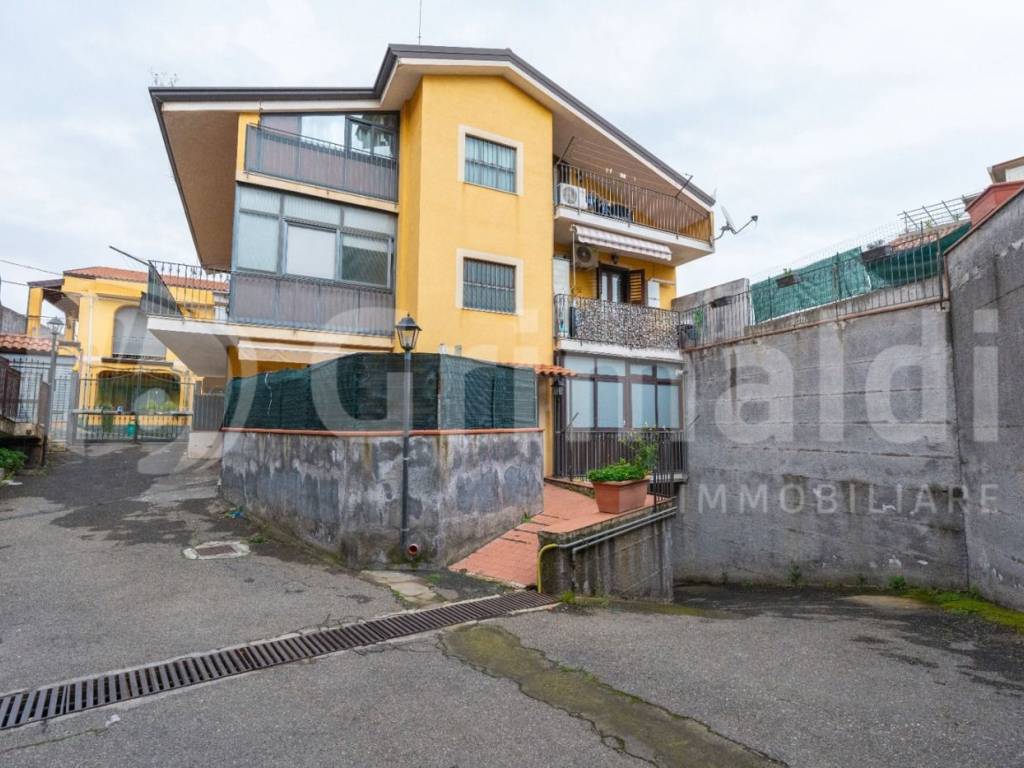 Appartamento a Aci catena in Via Scale Sant'Anna, 70 - Foto 3