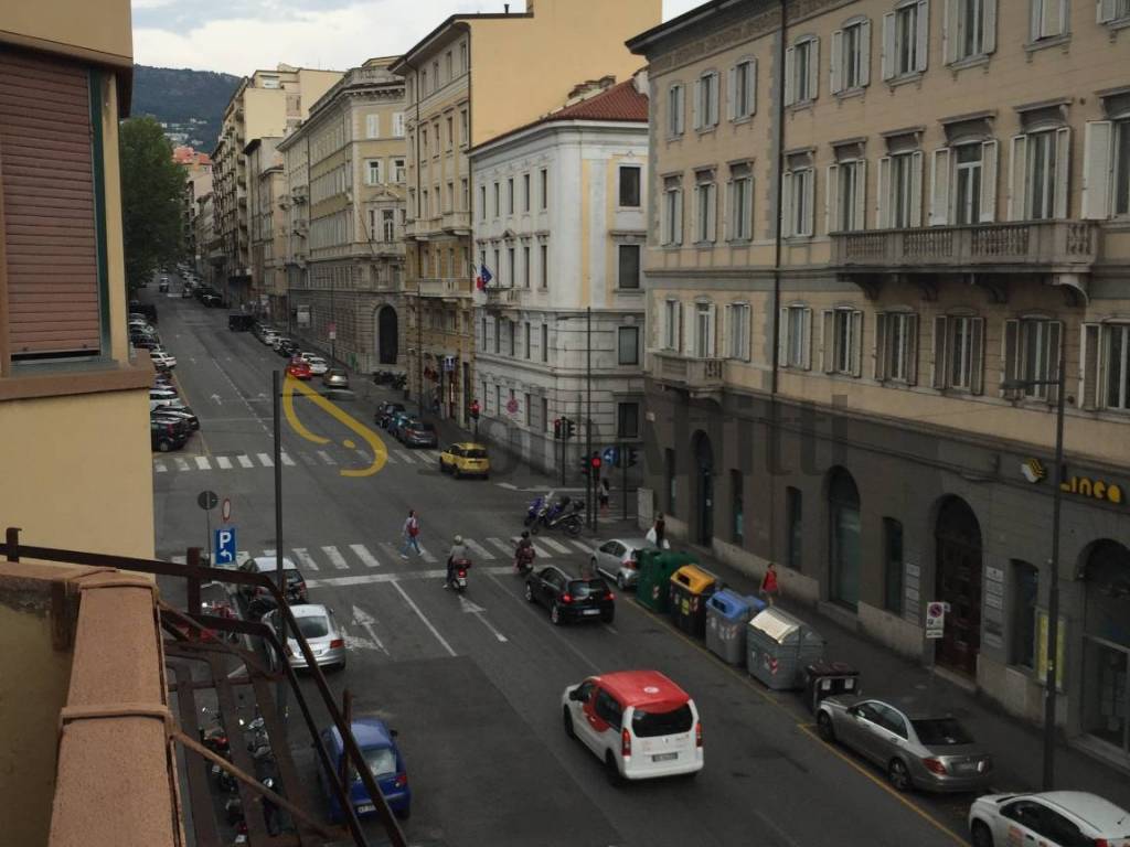 Appartamento a Trieste in via Coroneo, 16 - Foto 4